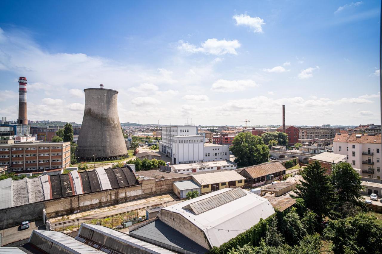 Zeppelin Studio With An Industrial View - Brno Apartment Екстериор снимка